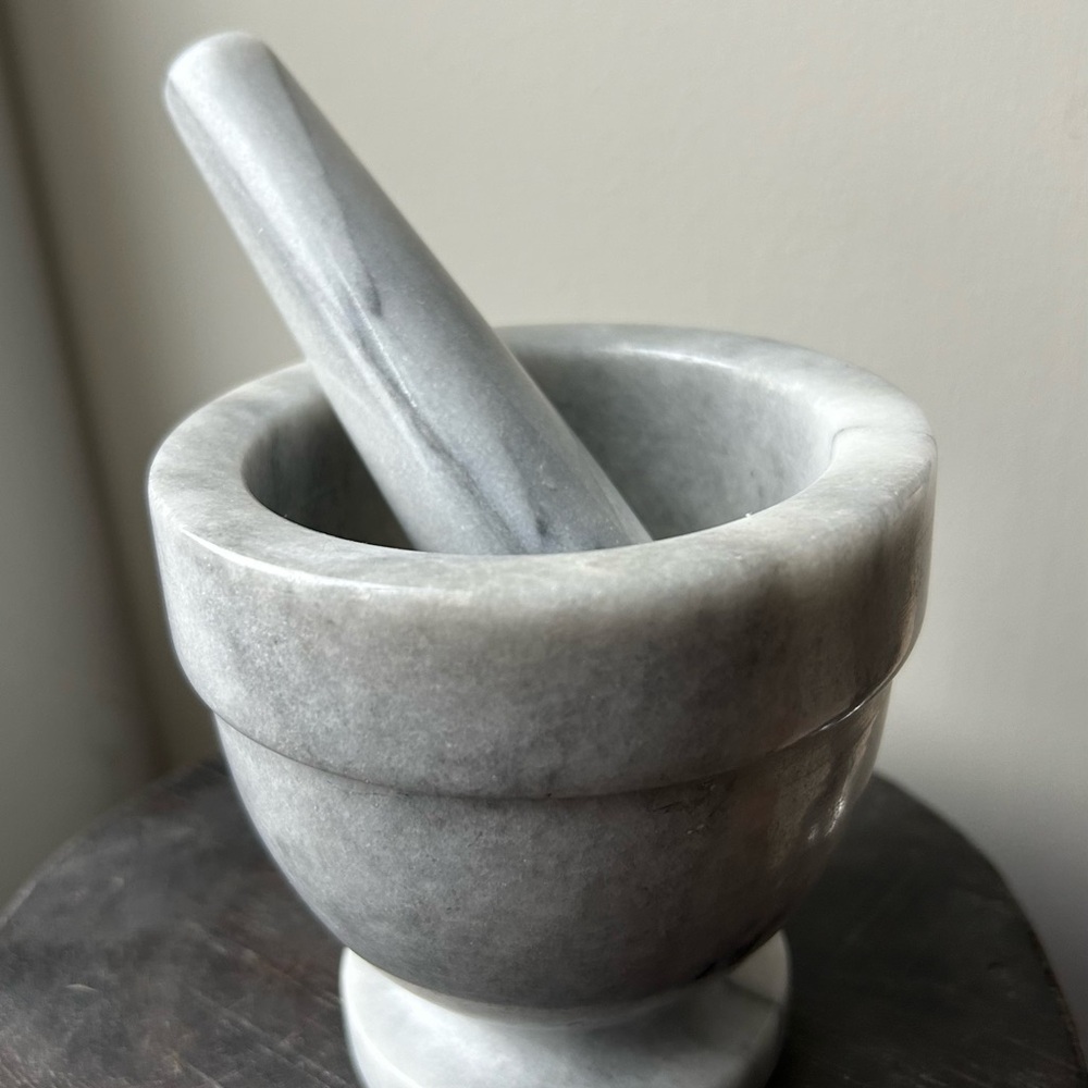 Gray Marble Mortar and Pestle Set - Excellent Condition